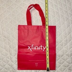 🛍️Red tote bag.